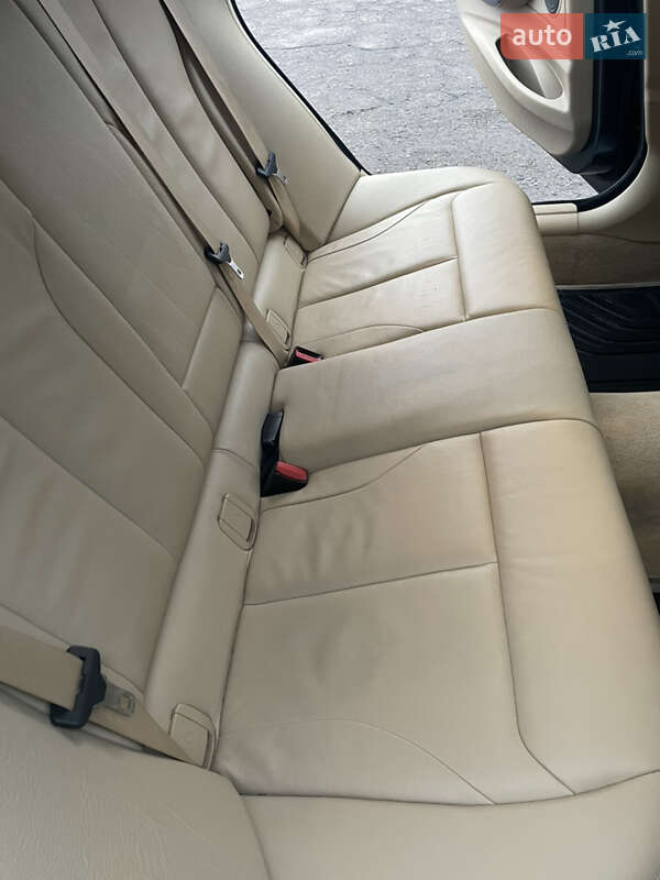 Седан BMW 3 Series 2014 в Полтаві
