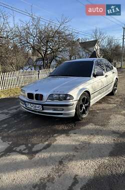 Седан BMW 3 Series 1999 в Чернівцях