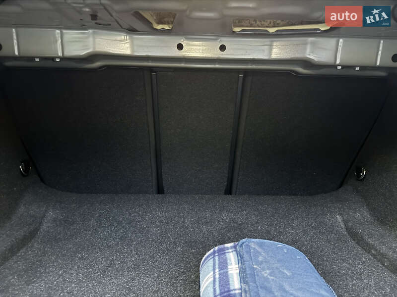 Седан BMW 3 Series 2021 в Львові