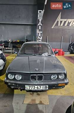 Седан BMW 3 Series 1987 в Львові