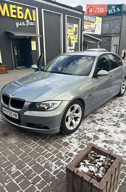 Седан BMW 3 Series 2005 в Звягелі