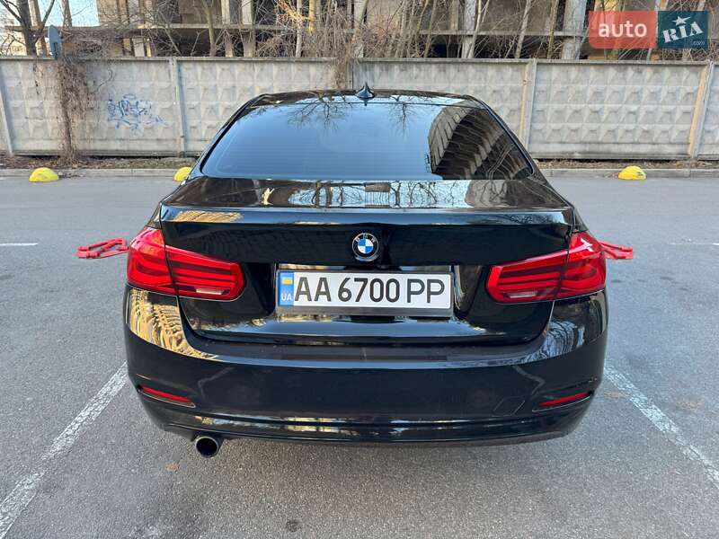 Седан BMW 3 Series 2017 в Києві