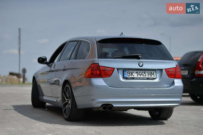 Универсал BMW 3 Series 2009 в Ровно