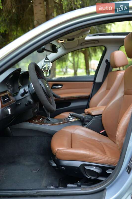 Универсал BMW 3 Series 2009 в Ровно