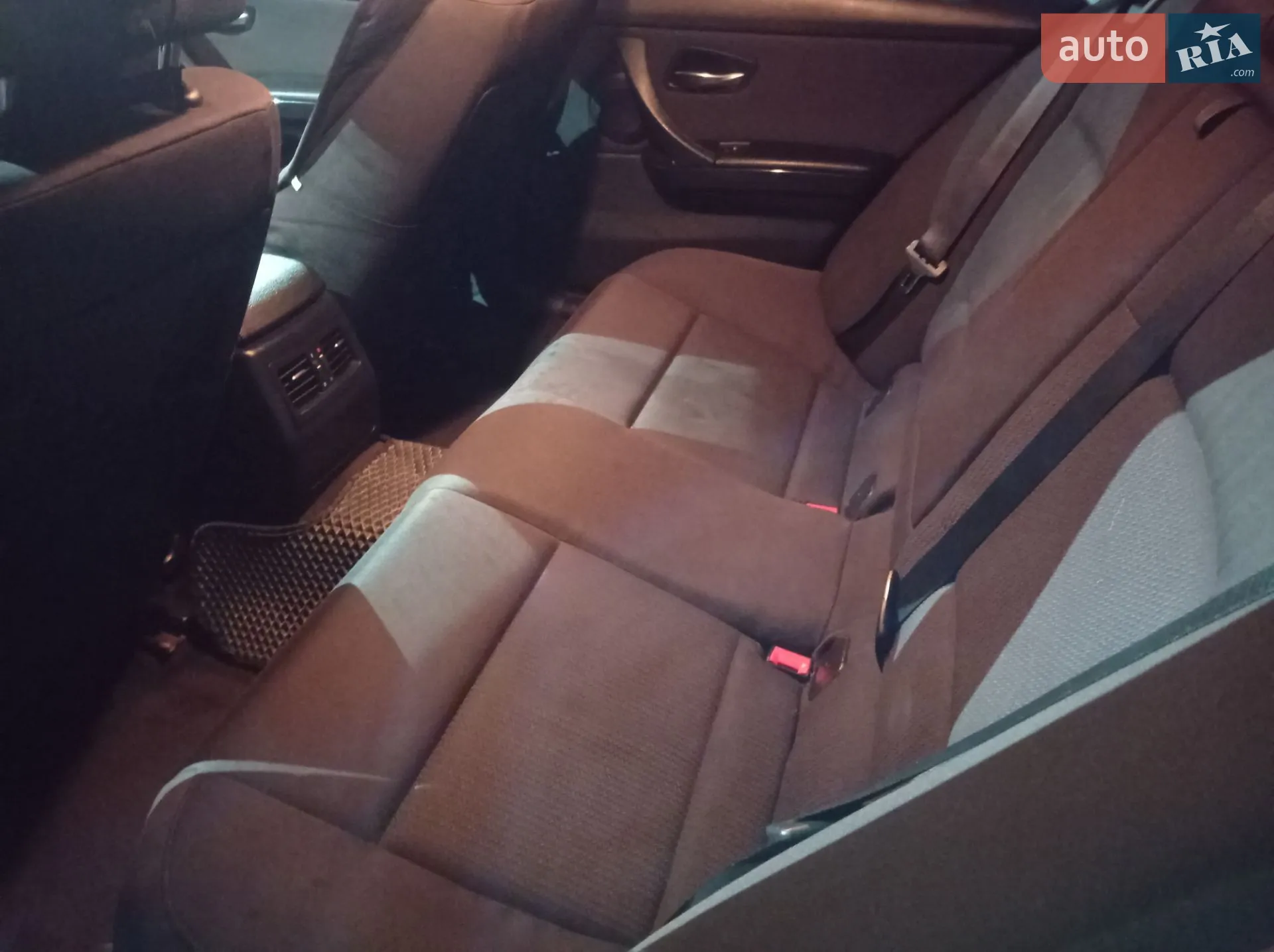 2011 BMW 3er - мініатюра 6