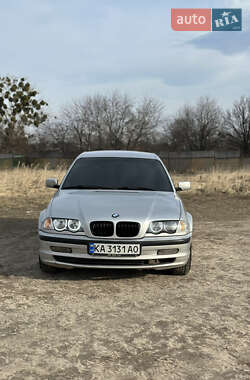 Седан BMW 3 Series 2001 в Києві