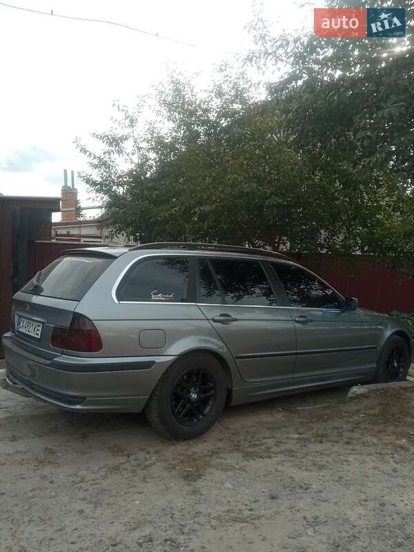 Универсал BMW 3 Series 2004 в Корсуне-Шевченковском