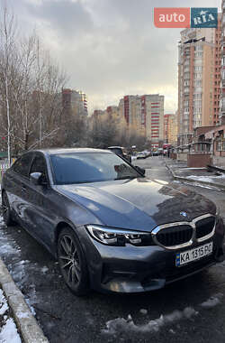 Седан BMW 3 Series 2022 в Києві