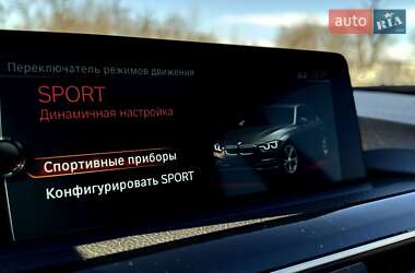 Седан BMW 3 Series 2017 в Чернівцях