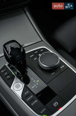Седан BMW 3 Series 2020 в 