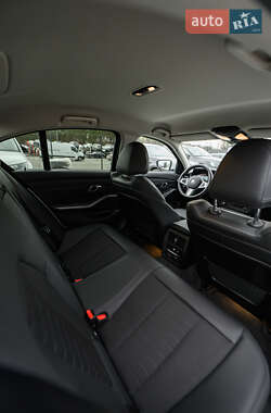 Седан BMW 3 Series 2020 в 