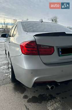 Седан BMW 3 Series 2013 в Львові