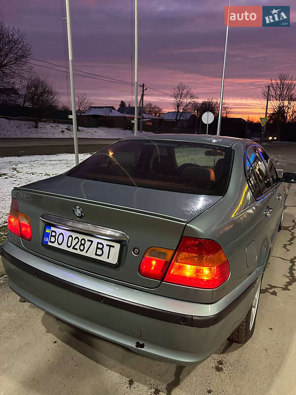 Седан BMW 3 Series 2002 в Сатанові