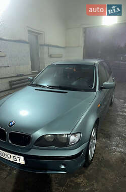 Седан BMW 3 Series 2002 в Сатанові