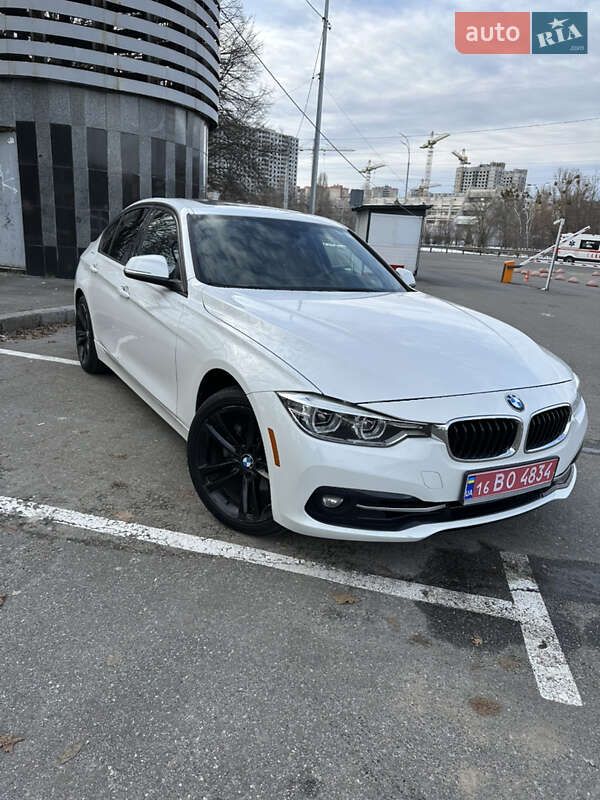 Седан BMW 3 Series 2018 в Києві