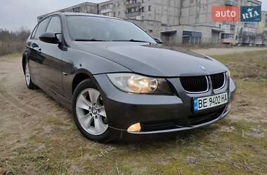 Седан BMW 3 Series 2005 в Новомосковську