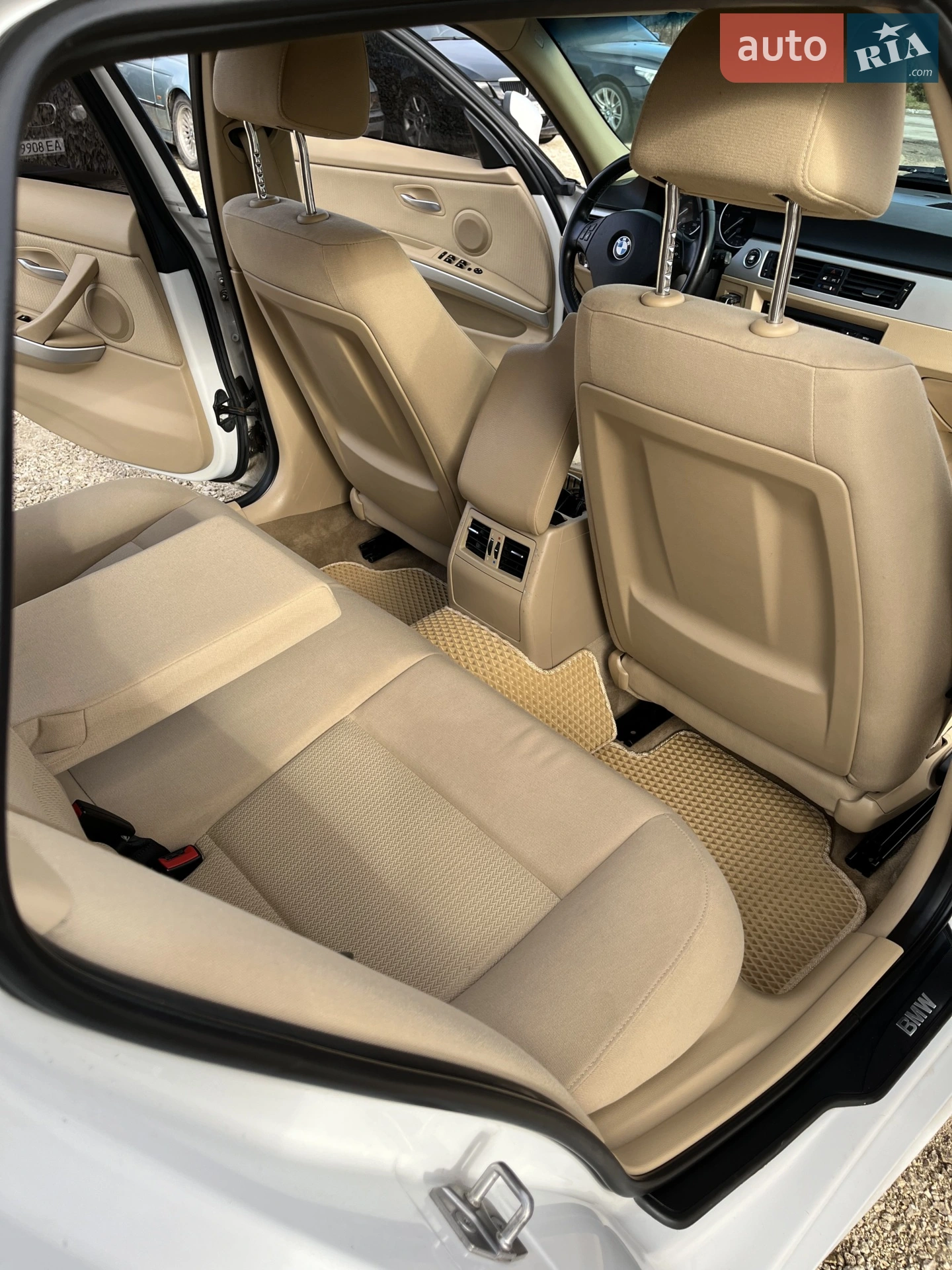 2010 BMW 3er - мініатюра 26