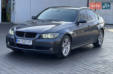 Седан BMW 3 Series 2006 в Ровно