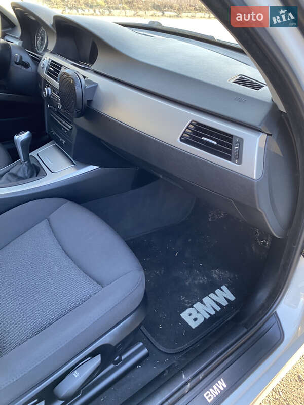 Універсал BMW 3 Series 2008 в Львові фото 17 Універсал BMW 3 Series 2008 в Львові