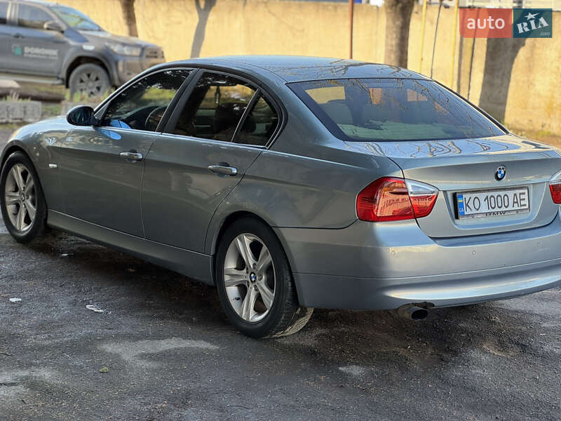 Седан BMW 3 Series 2007 в Мукачевому