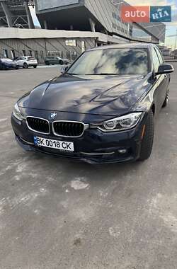 Седан BMW 3 Series 2016 в Львові