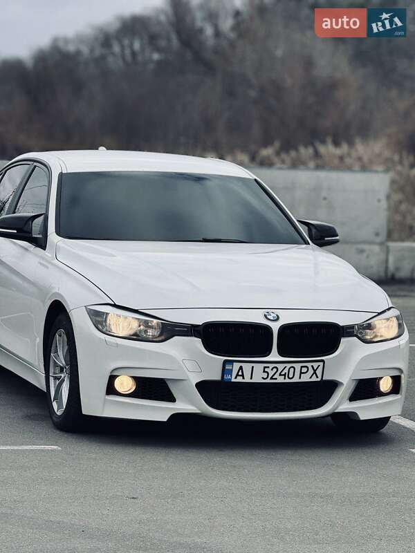 Седан BMW 3 Series 2013 в 