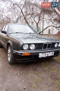 Седан BMW 3 Series 1987 в Львове