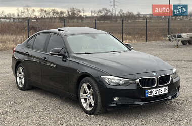 Седан BMW 3 Series 2015 в Ровно