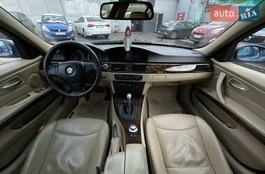 Седан BMW 3 Series 2005 в Одессе