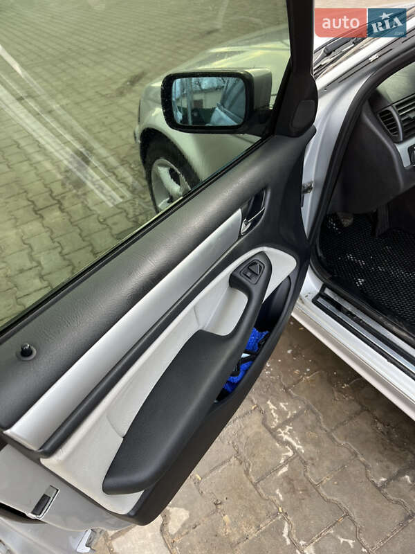 Седан BMW 3 Series 2000 в Одессе