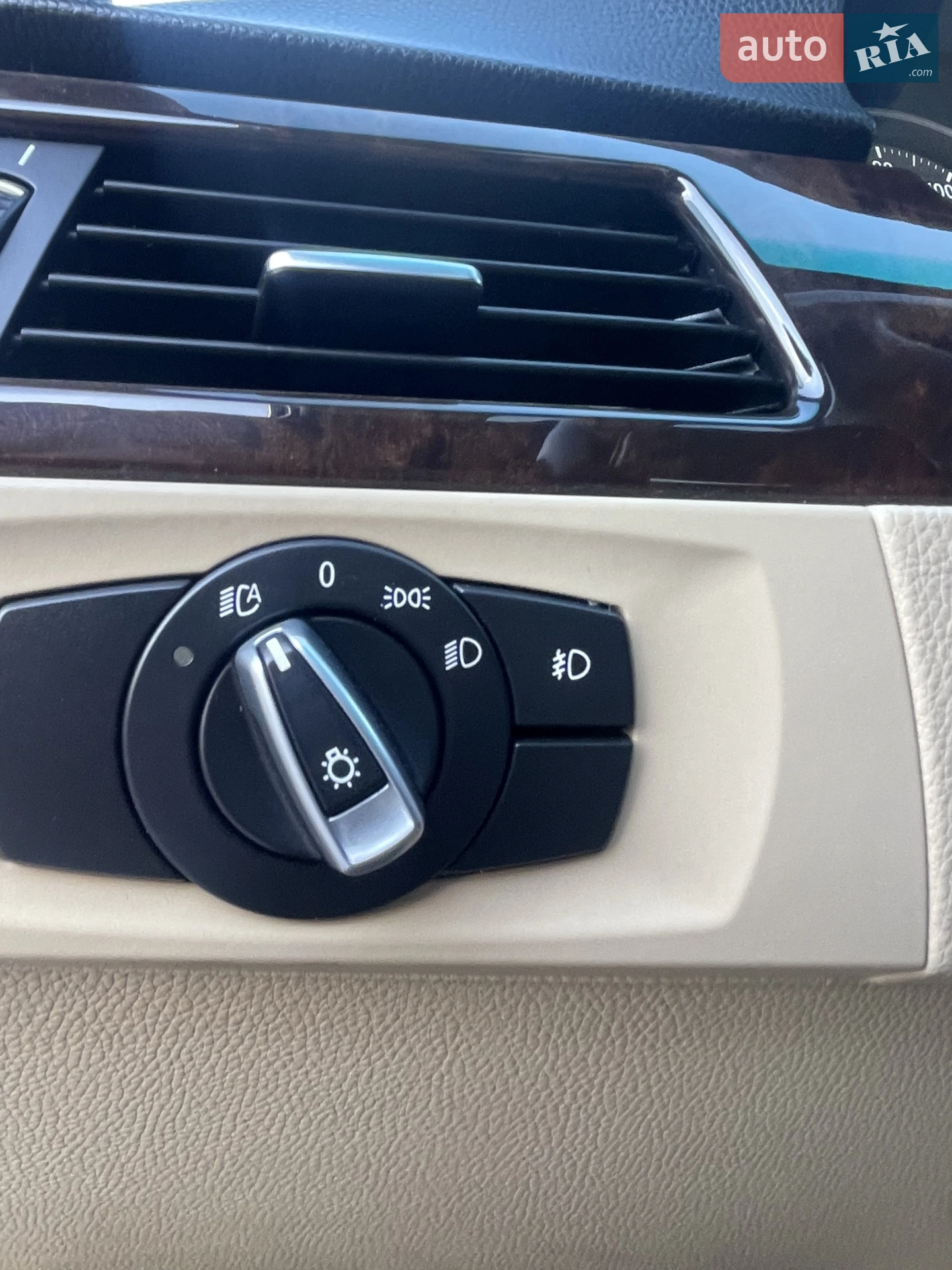 2010 BMW 3er - мініатюра 16