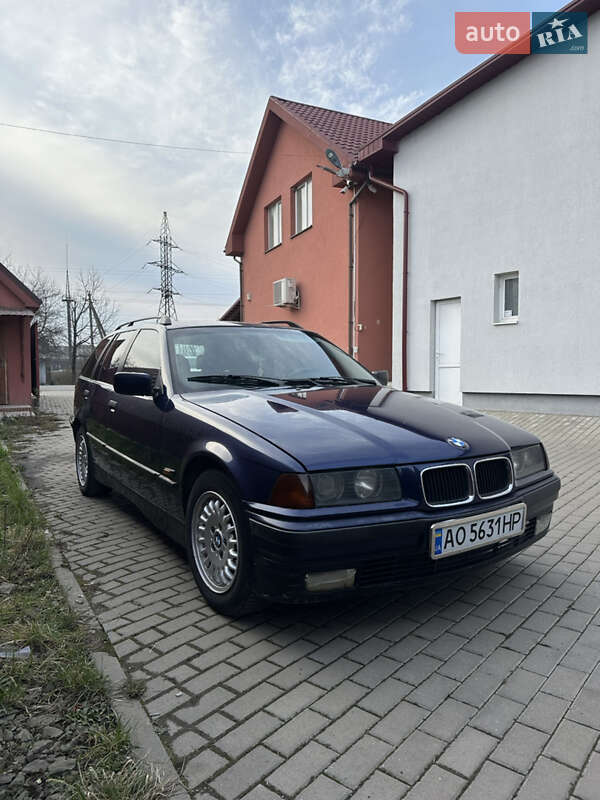 Универсал BMW 3 Series 1995 в Ужгороде