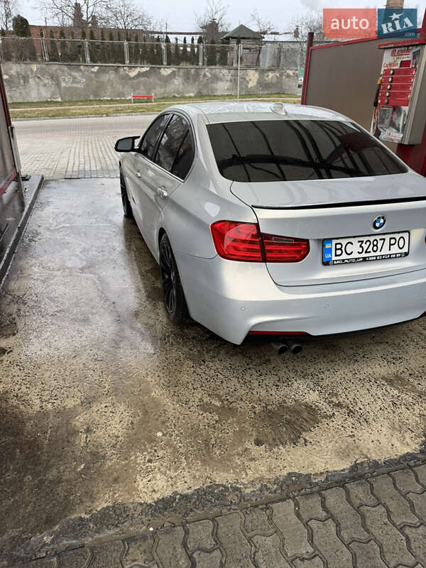 Седан BMW 3 Series 2014 в Львове