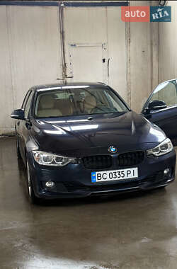 Седан BMW 3 Series 2013 в Львові