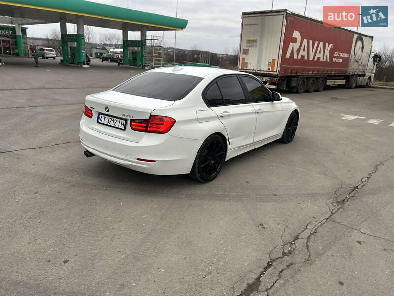 Седан BMW 3 Series 2013 в Івано-Франківську
