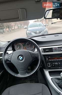 Универсал BMW 3 Series 2009 в Смеле