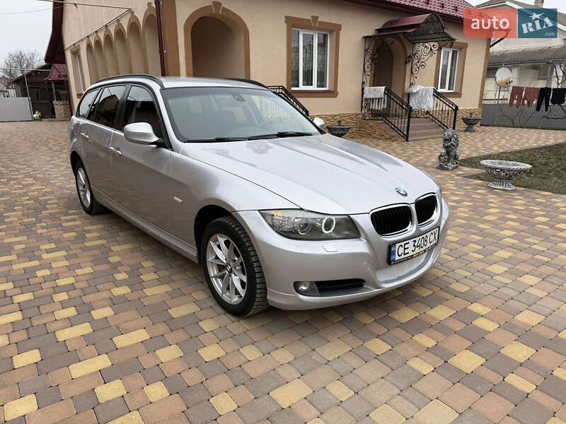 Універсал BMW 3 Series 2011 в Новоселиці