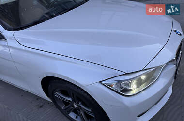 Седан BMW 3 Series 2013 в Львове