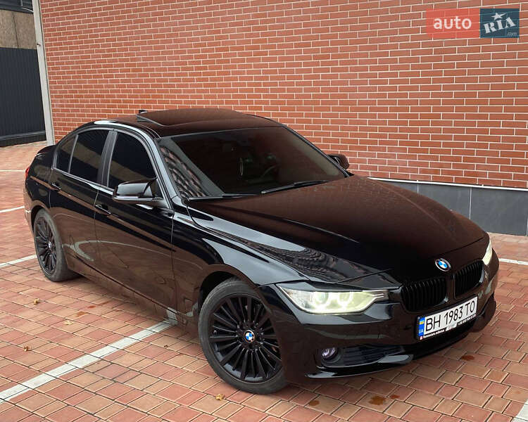 Седан BMW 3 Series 2015 в Одессе