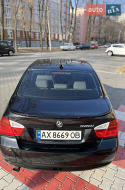 Седан BMW 3 Series 2006 в Києві