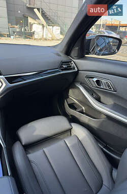 Седан BMW 3 Series 2021 в 