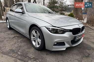 Седан BMW 3 Series 2017 в Киеве