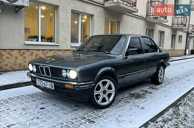 Седан BMW 3 Series 1985 в Моршині