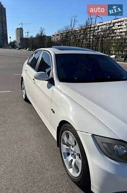 Седан BMW 3 Series 2005 в Києві