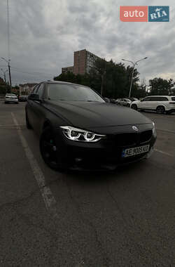 Седан BMW 3 Series 2014 в Дніпрі