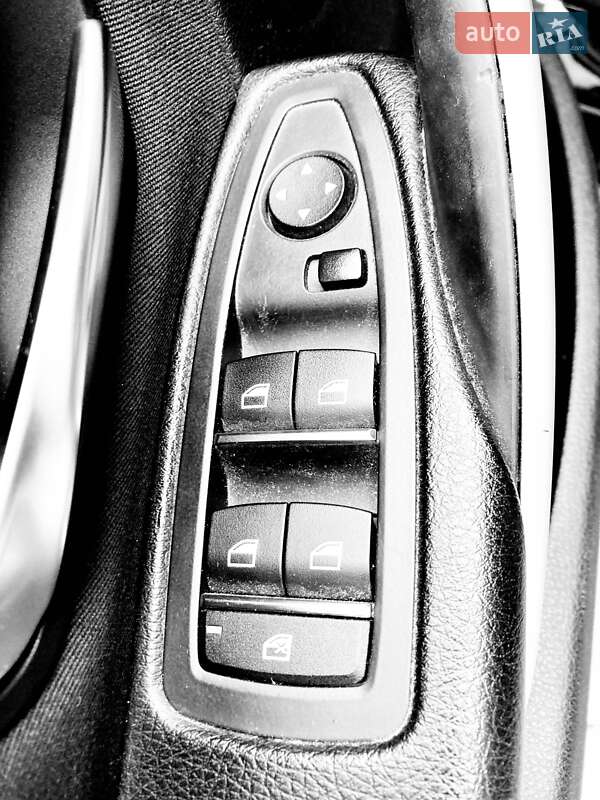 Седан BMW 3 Series 2016 в Киеве фото 7 Седан BMW 3 Series 2016 в Киеве