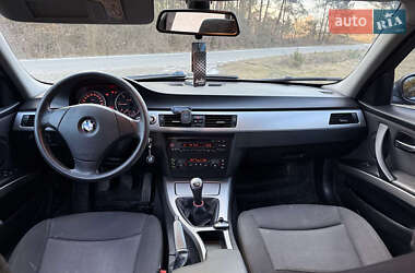 Универсал BMW 3 Series 2005 в Мостиске