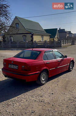 Седан BMW 3 Series 1998 в Сквире