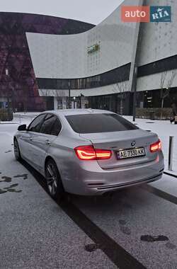 Седан BMW 3 Series 2017 в Киеве