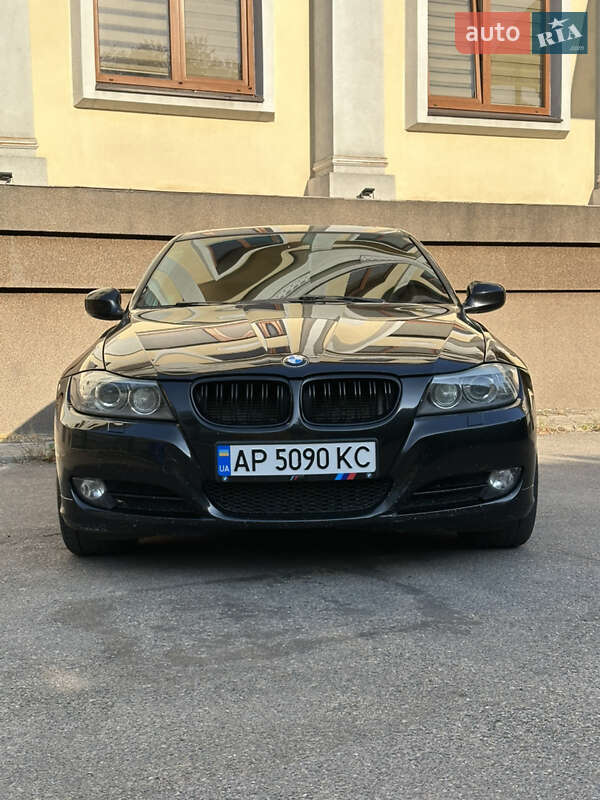 Седан BMW 3 Series 2011 в Запоріжжі